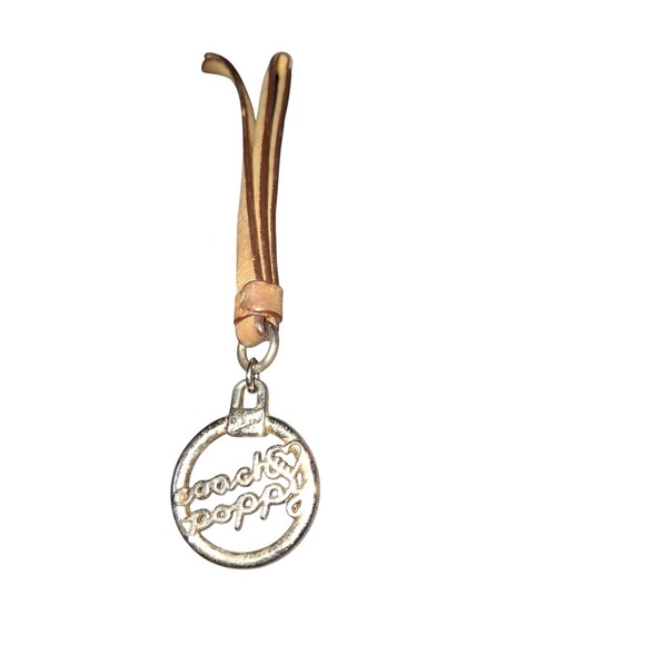 Coach Poppy Keychain - Picture 3 of 7